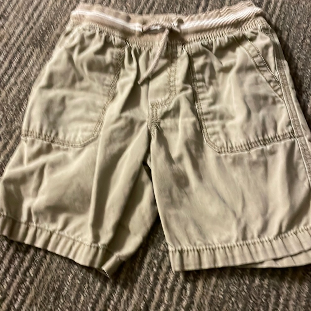 Khaki shorts with drawstring waist